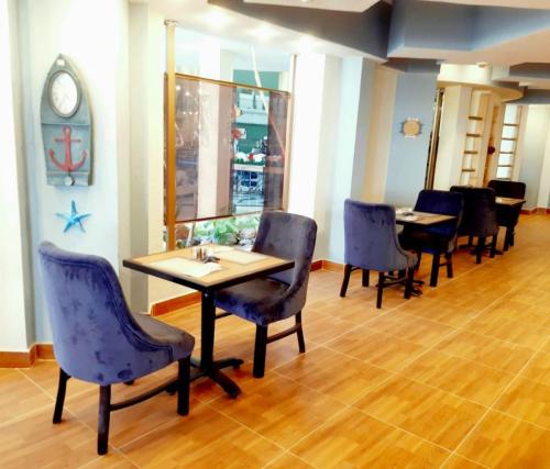 424596582 796244625875346 5282188792839635479 n-1